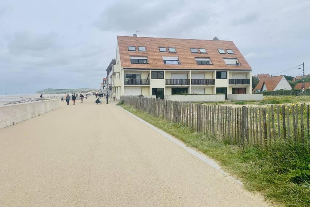 Duplex Avec Jacuzzi Vue Imprenable Sur La Baie De Wissant Lejlighed Eksteriør billede
